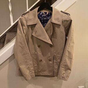 GAP Classic Tan Trench Coat (cropped)